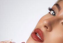 MISHEÈ: השפתון נצנצים ששבר את הטיקטוק